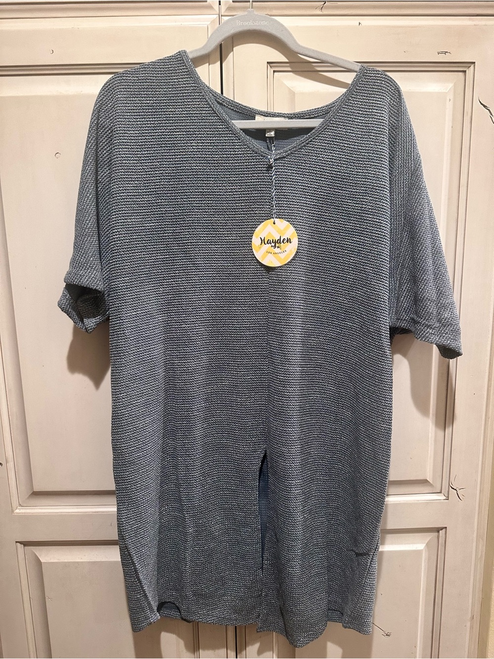 Mayden Light Gray Textured V‑Neck Tunic